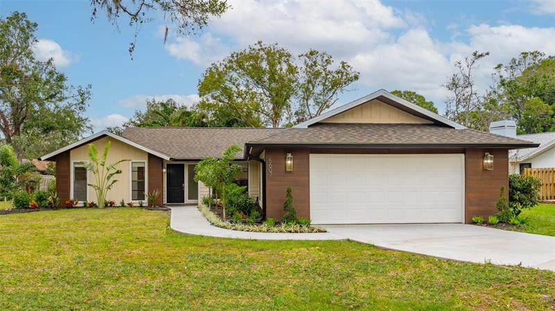 5607 Beneva Woods Circle - Photo 1