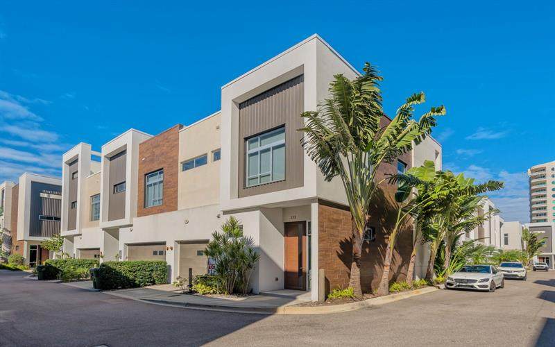 232 Cosmopolitan Court - Photo 1