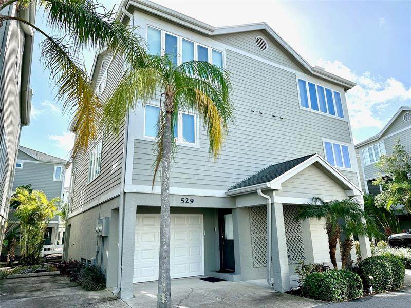 529 Forest Way - Photo 1