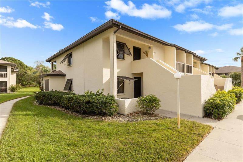 4644 Longwater Chase - Photo 1