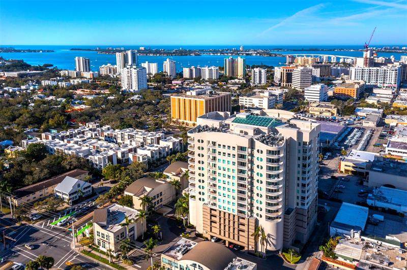 1771 Ringling Boulevard - Photo 1