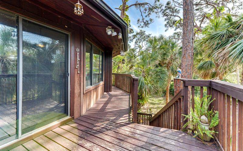 340 Oxford Drive - Photo 1