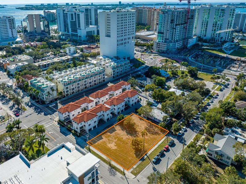 333 Cocoanut Avenue - Photo 1