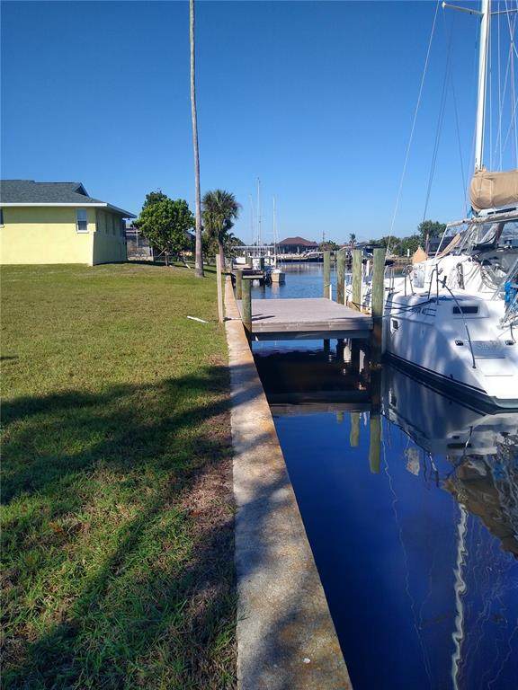 116 Colonial Street - Photo 1