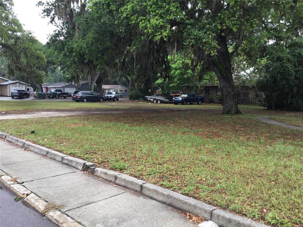 520 20TH Street - Photo 1