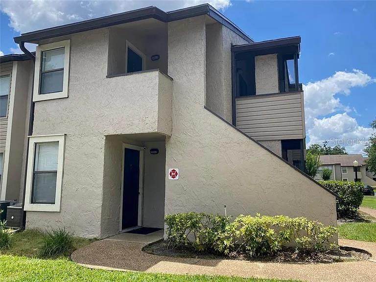 2923 Antique Oaks Circle - Photo 1