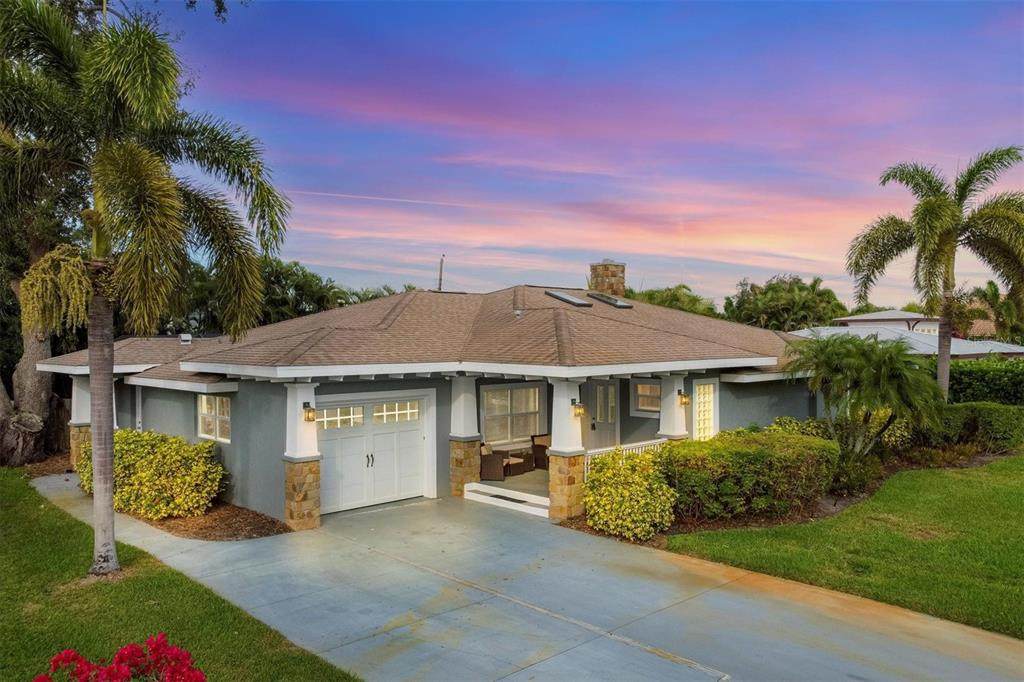 416 Sunset Drive - Photo 1