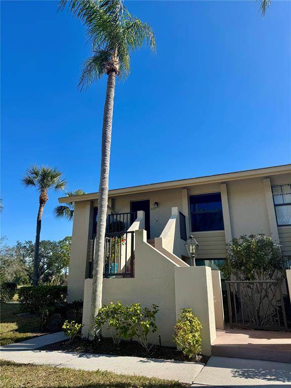 4522 Weybridge - Photo 1