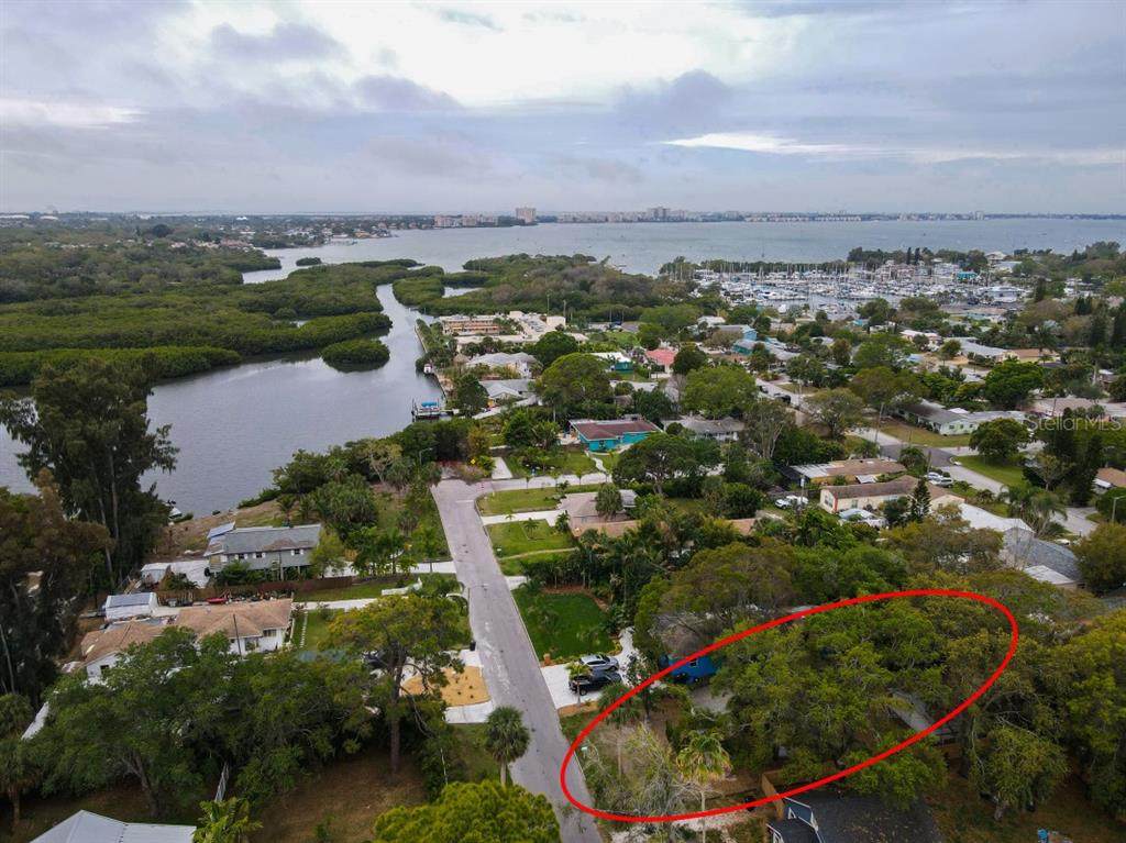 2653 44TH Street - Photo 1