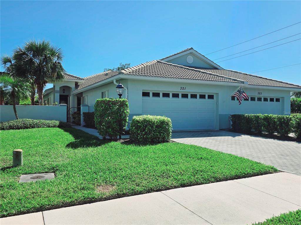 321 Reclinata Circle - Photo 1