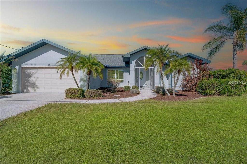 527 Rotonda Circle - Photo 1