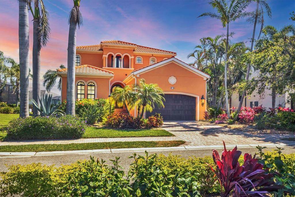 6211 Legends Boulevard - Photo 1