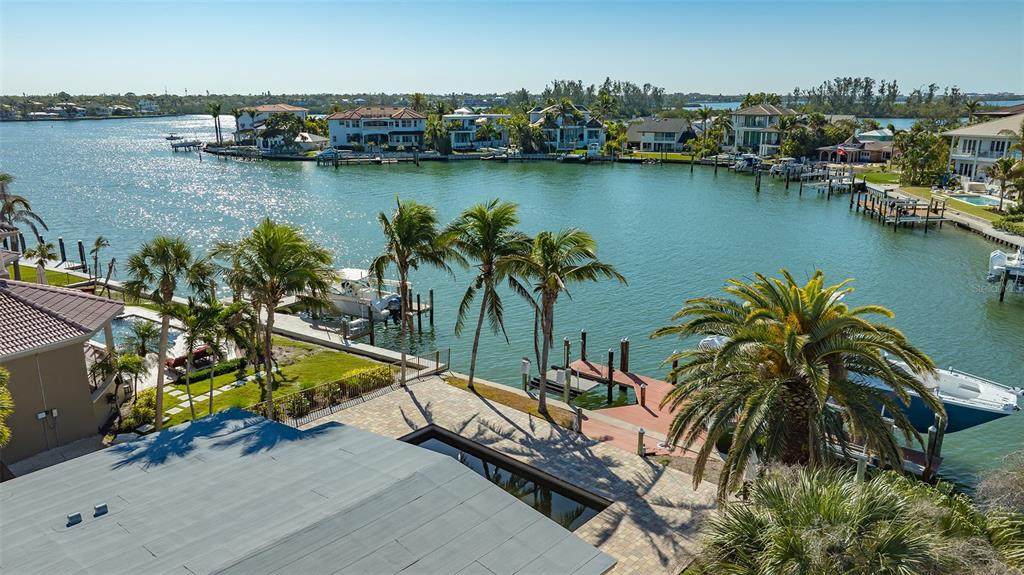 762 Siesta Drive - Photo 1