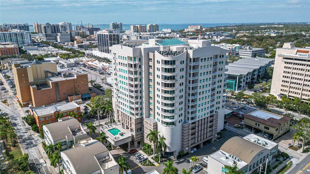 1771 Ringling Boulevard - Photo 1