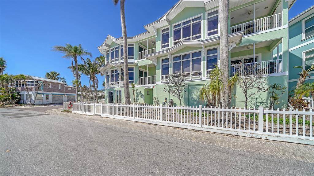 314 Bay Drive - Photo 1