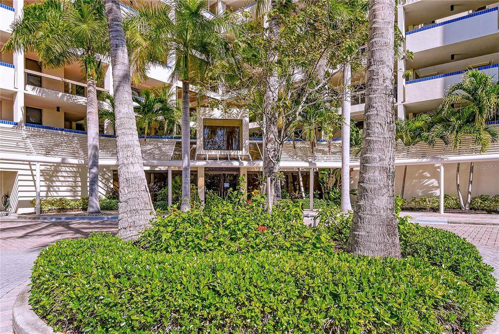 2020 Harbourside Drive - Photo 1