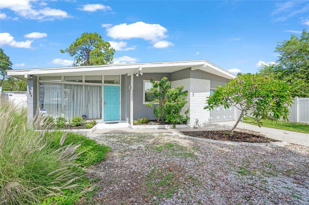 4801 Sarasota Avenue - Photo 1