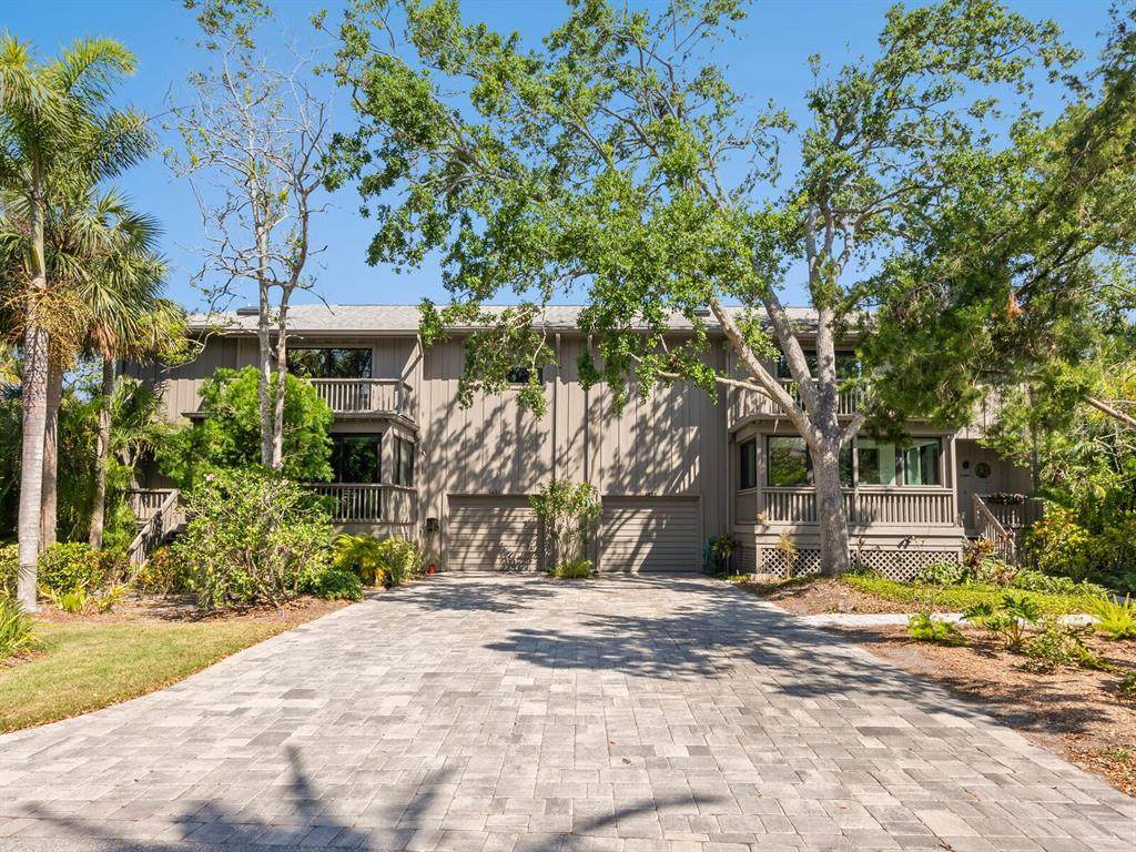 1493 Landings Lake Drive - Photo 1