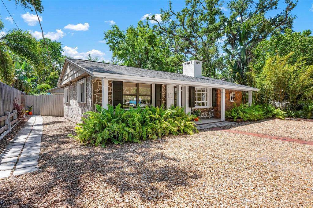 528 45TH Street - Photo 1