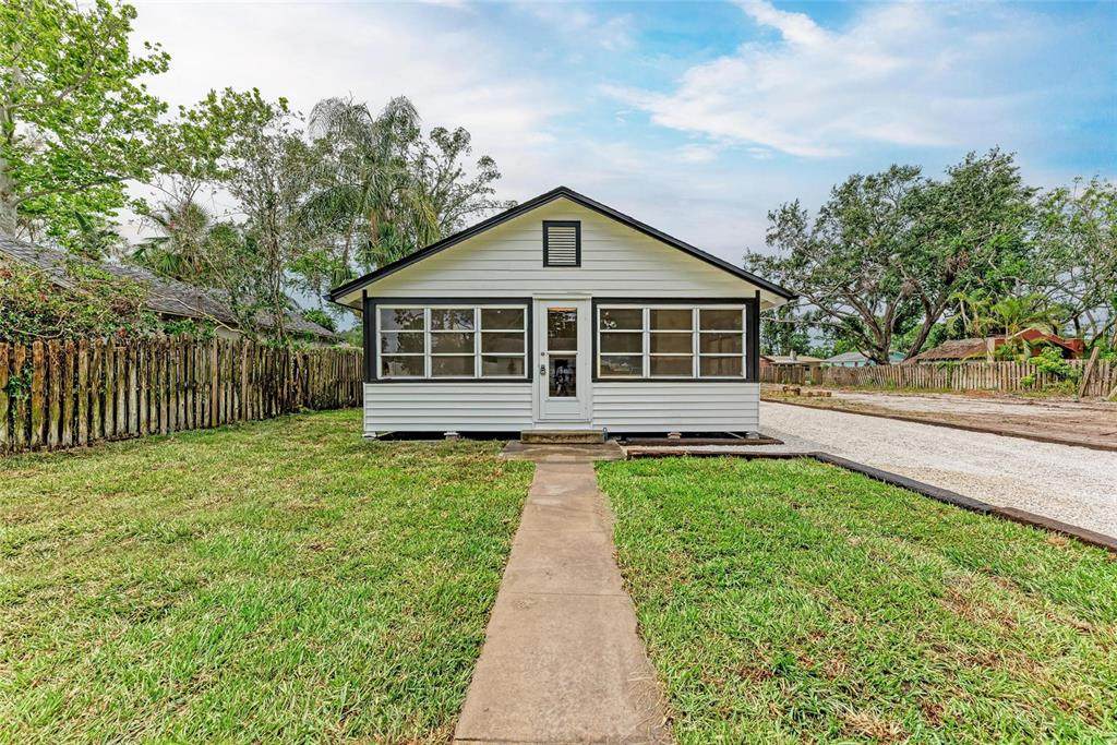1016 38TH Street - Photo 1