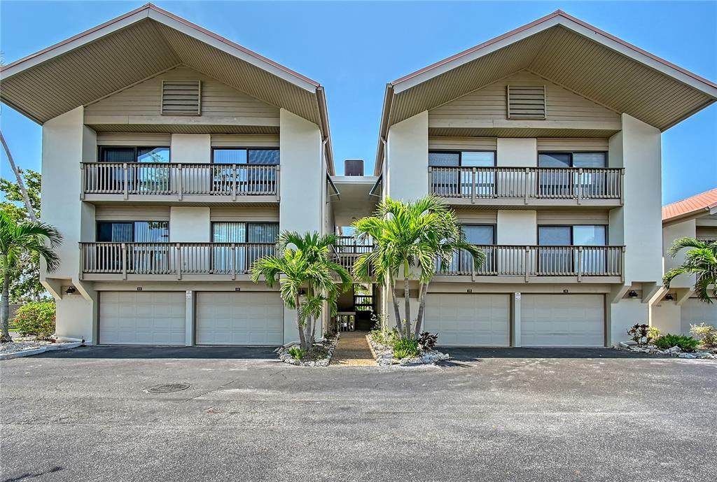 1159 Lake House Circle - Photo 1