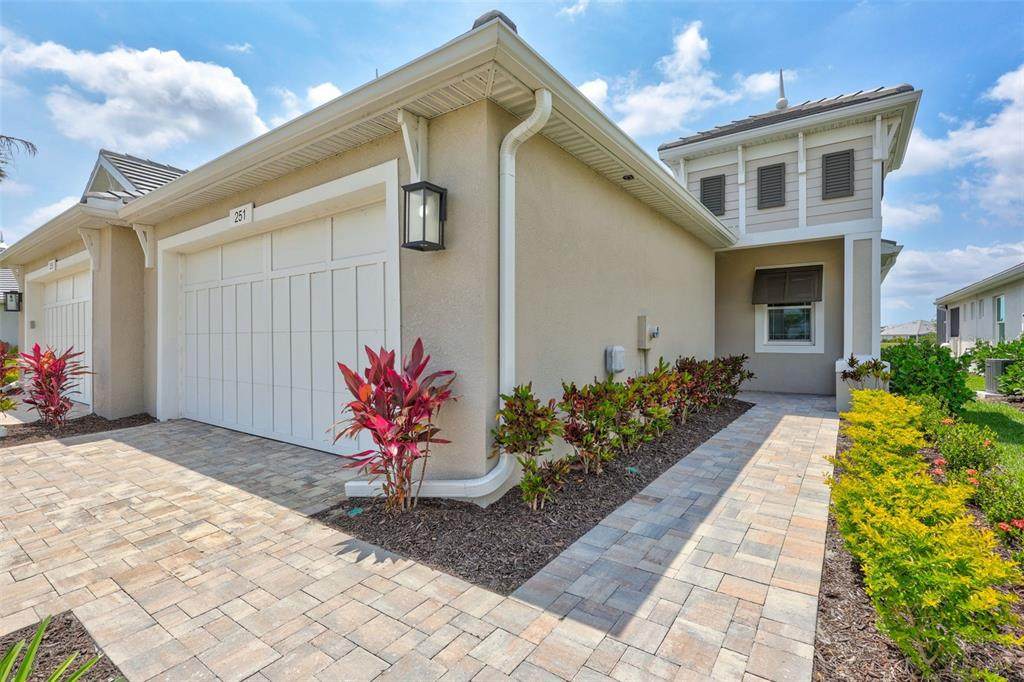 251 Okeeffe Circle - Photo 1
