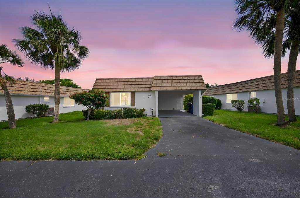 2733 Riverbluff Place - Photo 1