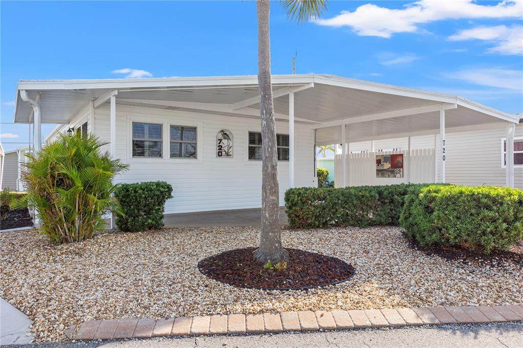 720 Green Circle - Photo 1