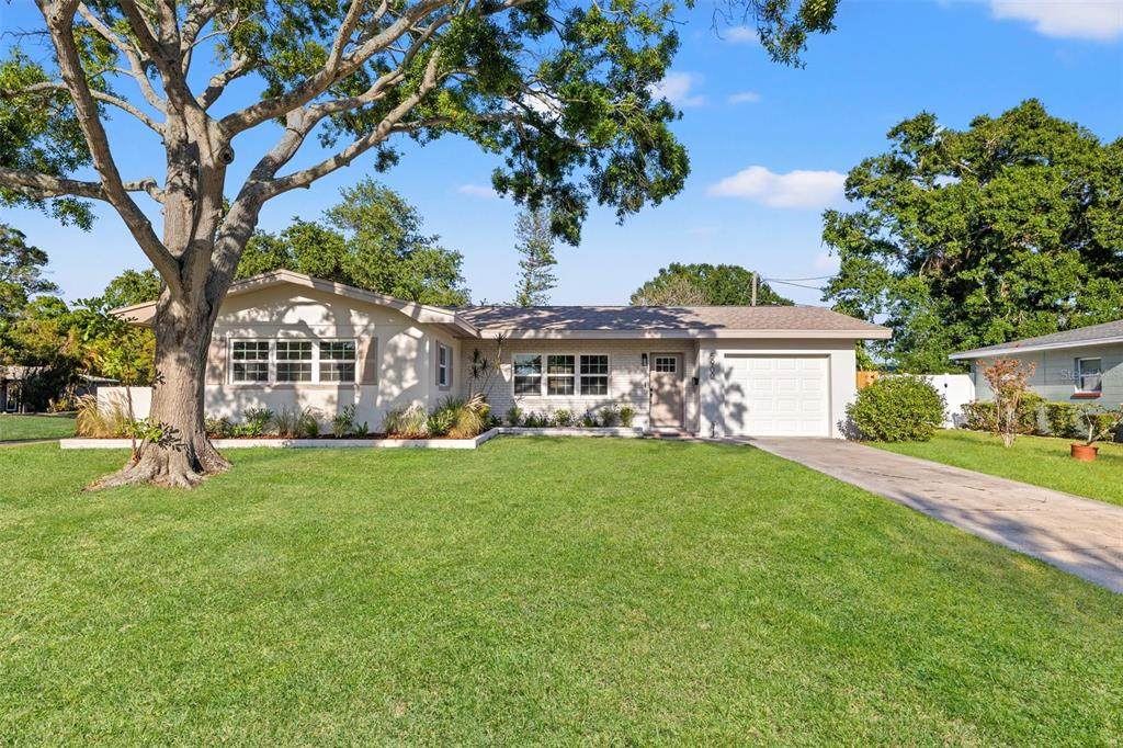 5900 6TH Way - Photo 1
