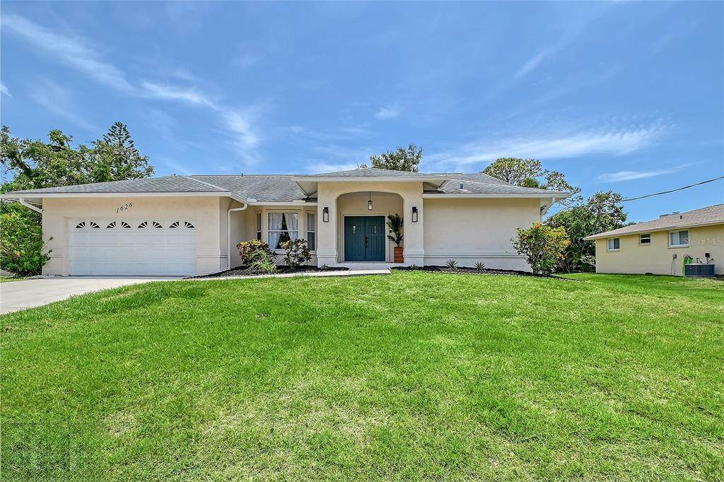 1626 Ridgewood Lane - Photo 1