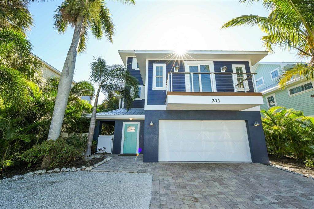 211 65TH Street - Photo 1