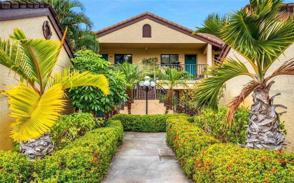 5652 Ashton Lake Drive - Photo 1