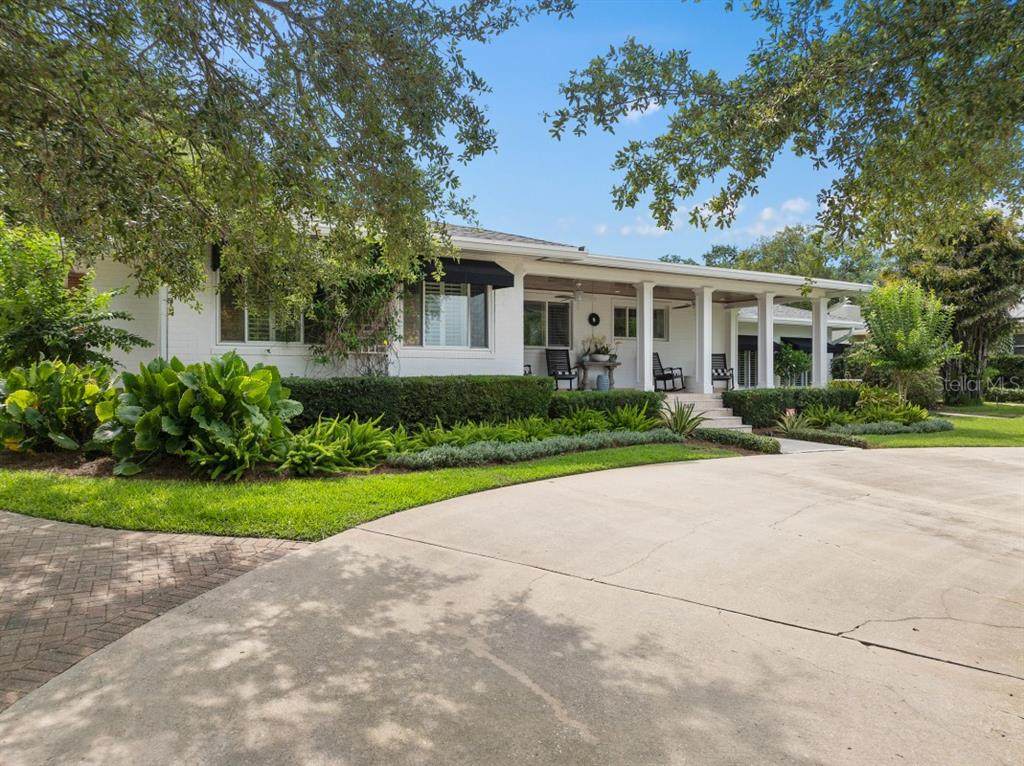 1410 Poinsettia Avenue - Photo 1