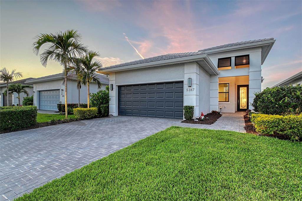 5187 Barnett Circle - Photo 1
