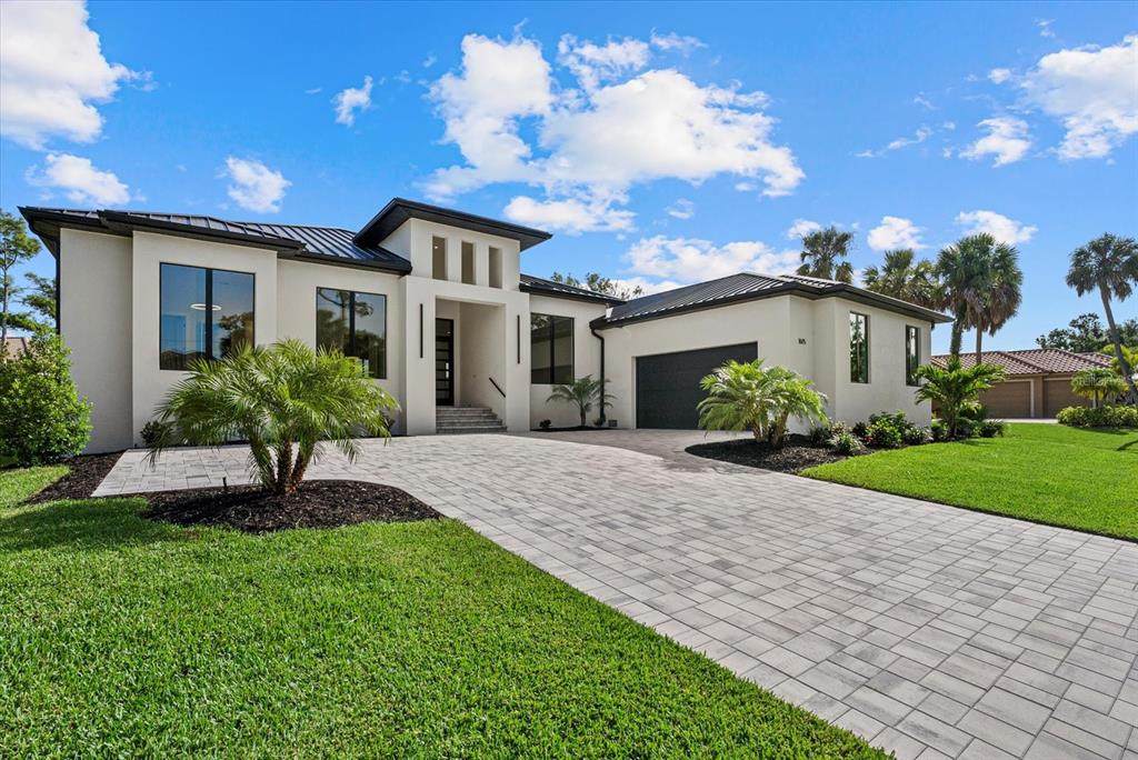1605 Landfall Drive - Photo 1