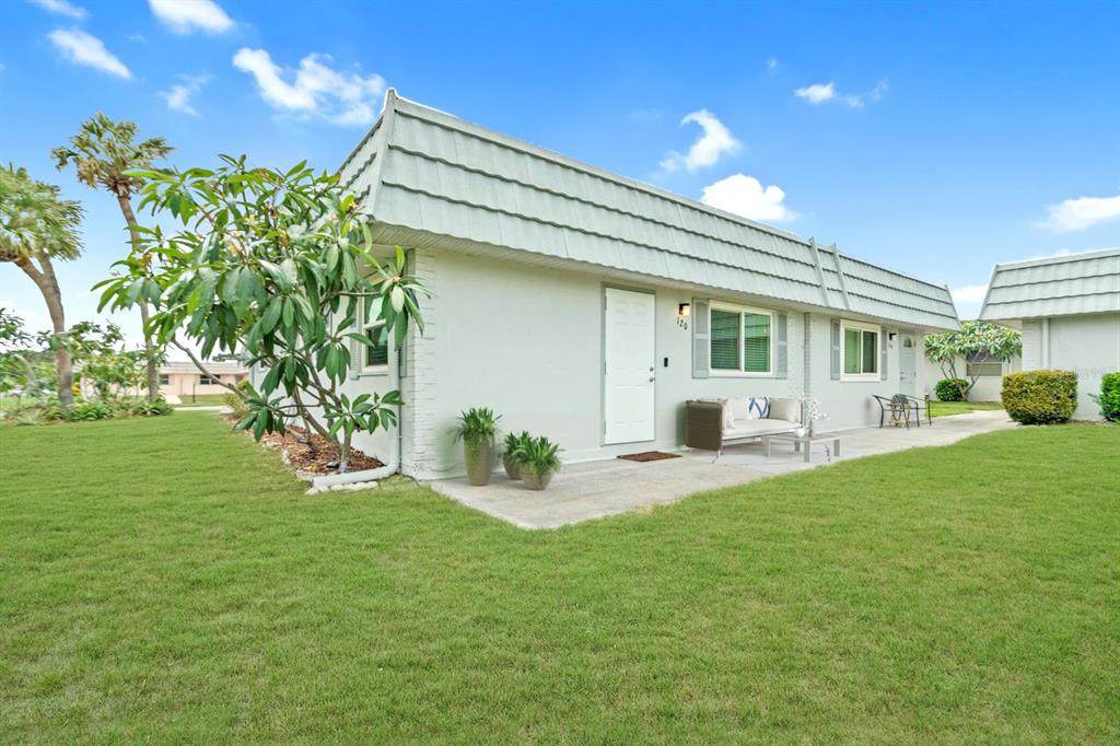 202 Bedford Trail - Photo 1