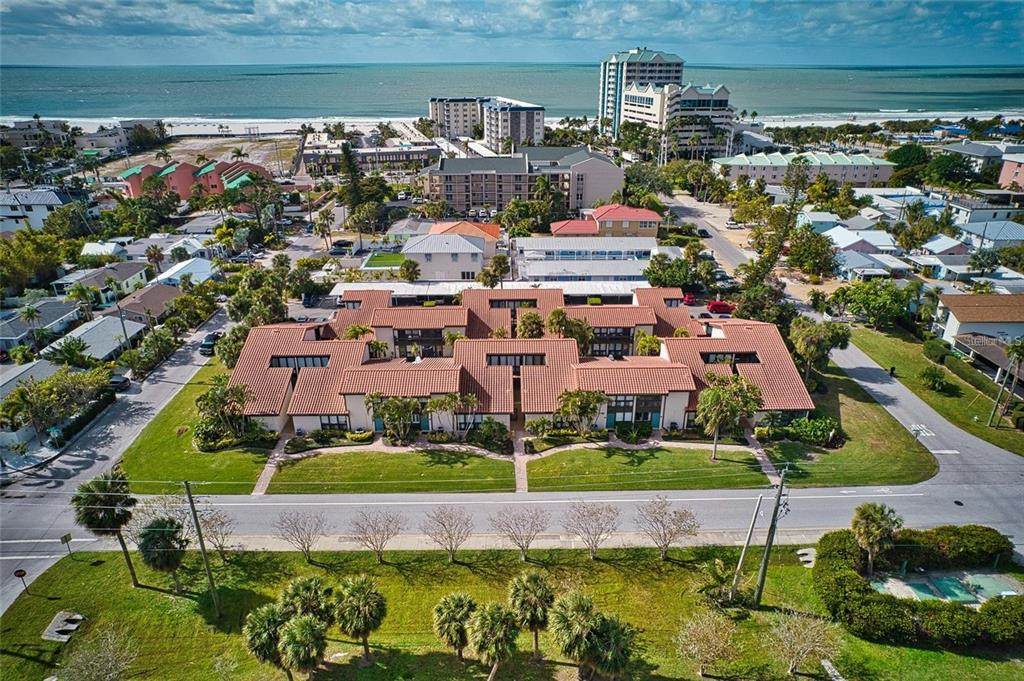 800 Blvd Of The Presidents - Photo 1