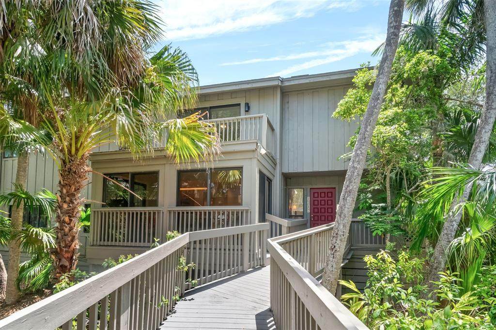 1347 Landings Drive - Photo 1