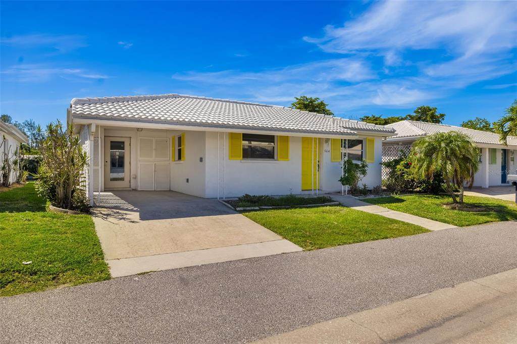 564 Spanish Drive - Photo 1