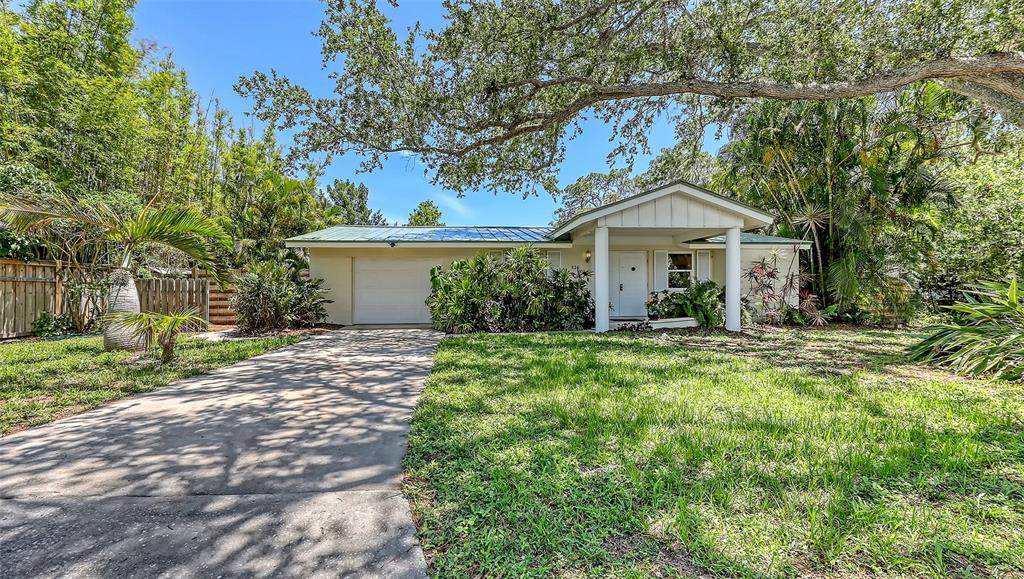 626 46TH Street - Photo 1