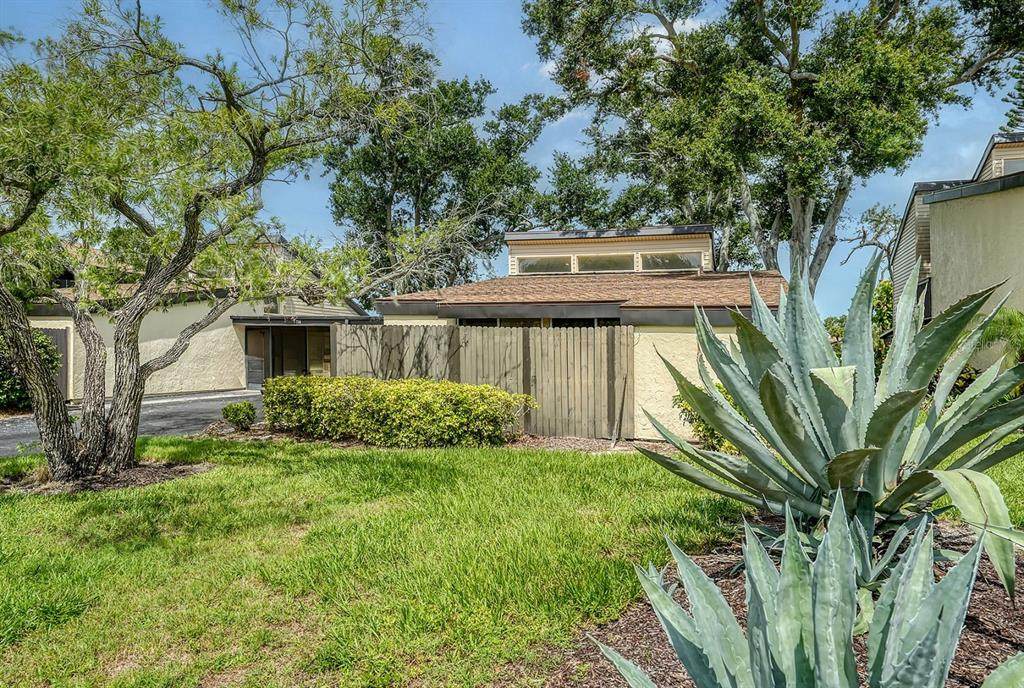 718 White Pine Tree Road - Photo 1