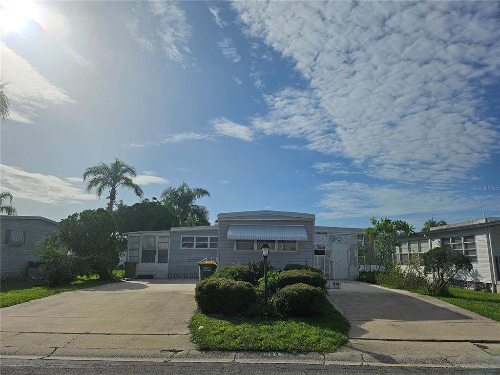 3324 Laurel Oak Way - Photo 1