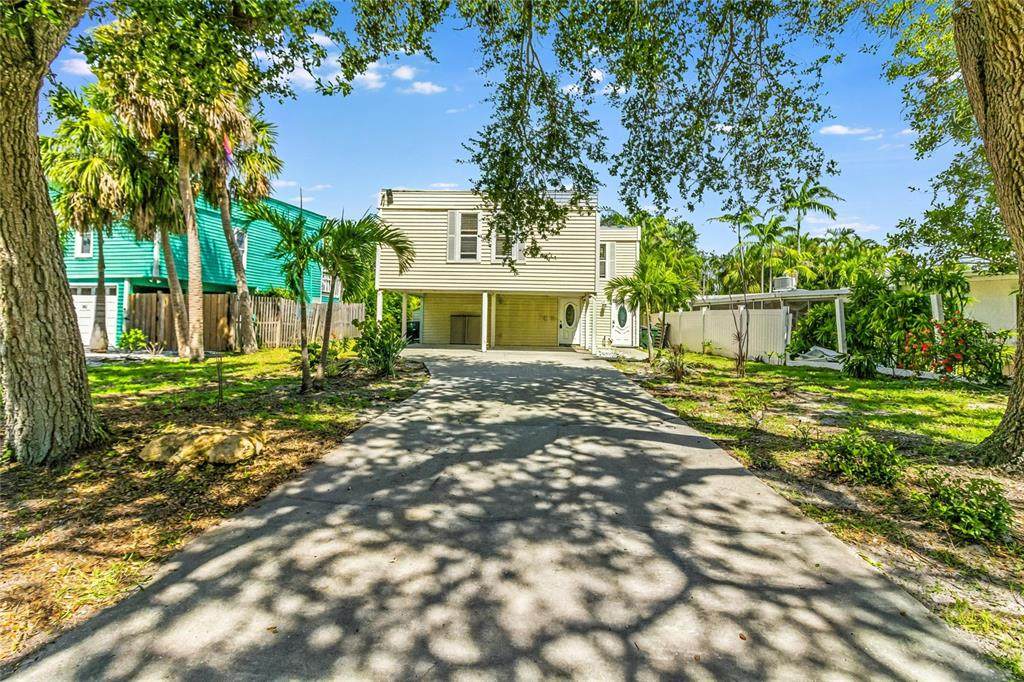 643 Calle De Peru - Photo 1