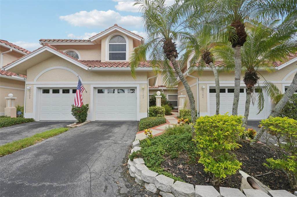 5588 Golf Pointe Drive - Photo 1