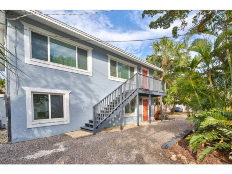 422 Julia Place - Photo 1