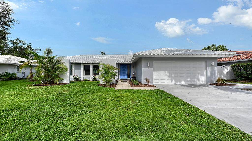 2852 Captiva Drive - Photo 1