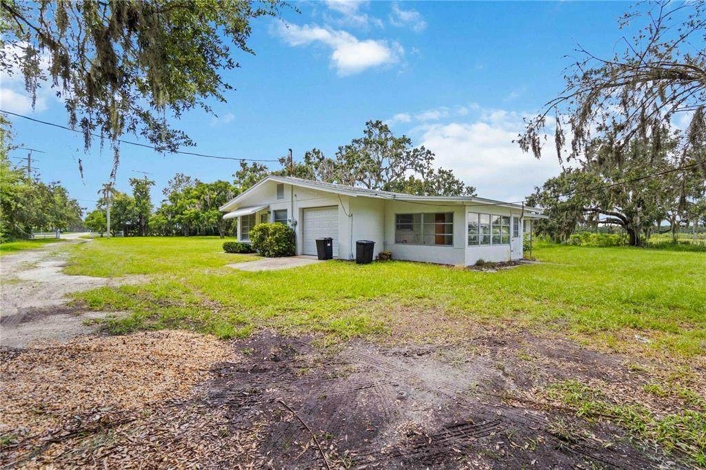 11880 Us Highway 301  N - Photo 1