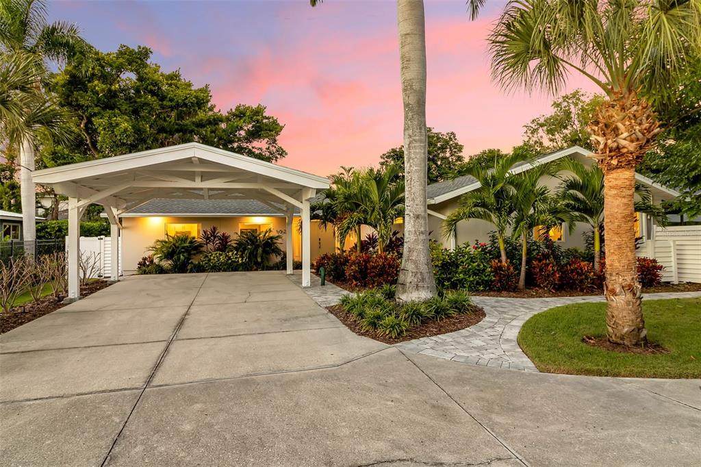 1621 Pine Bay Drive - Photo 1