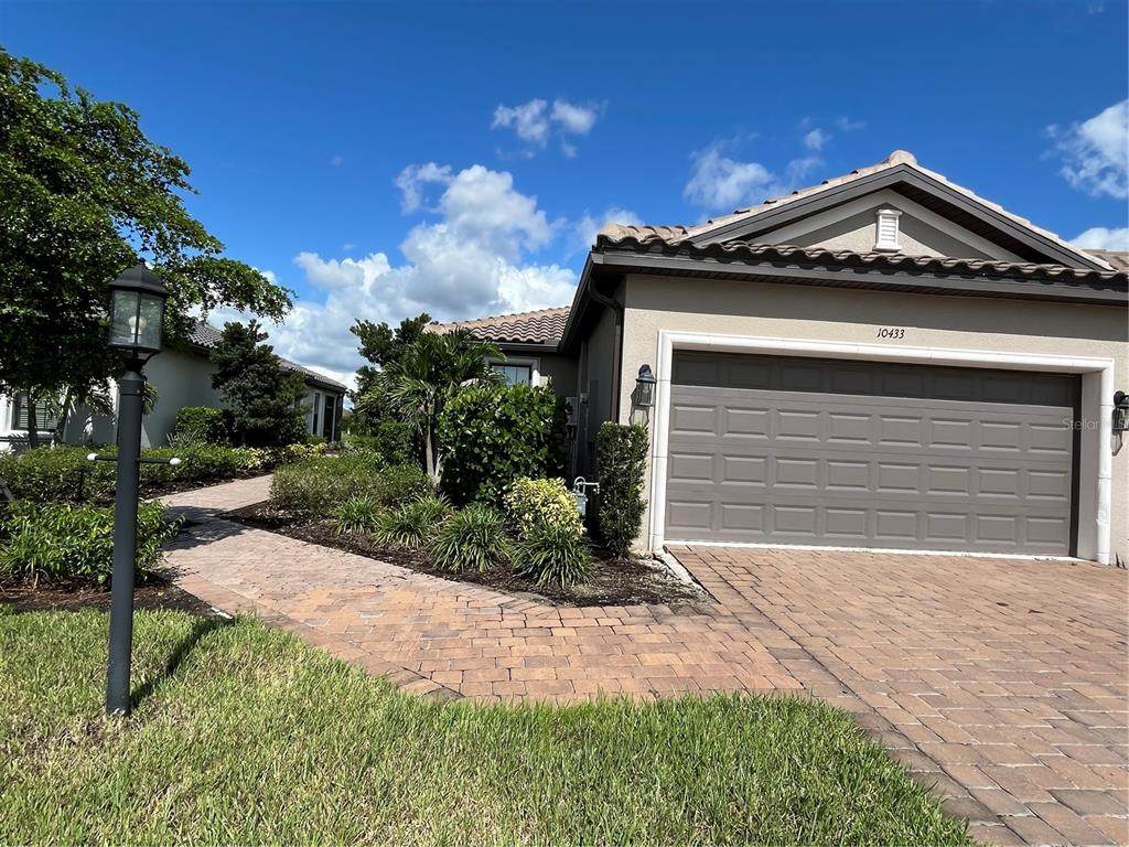 10433 Morning Mist Lane - Photo 1