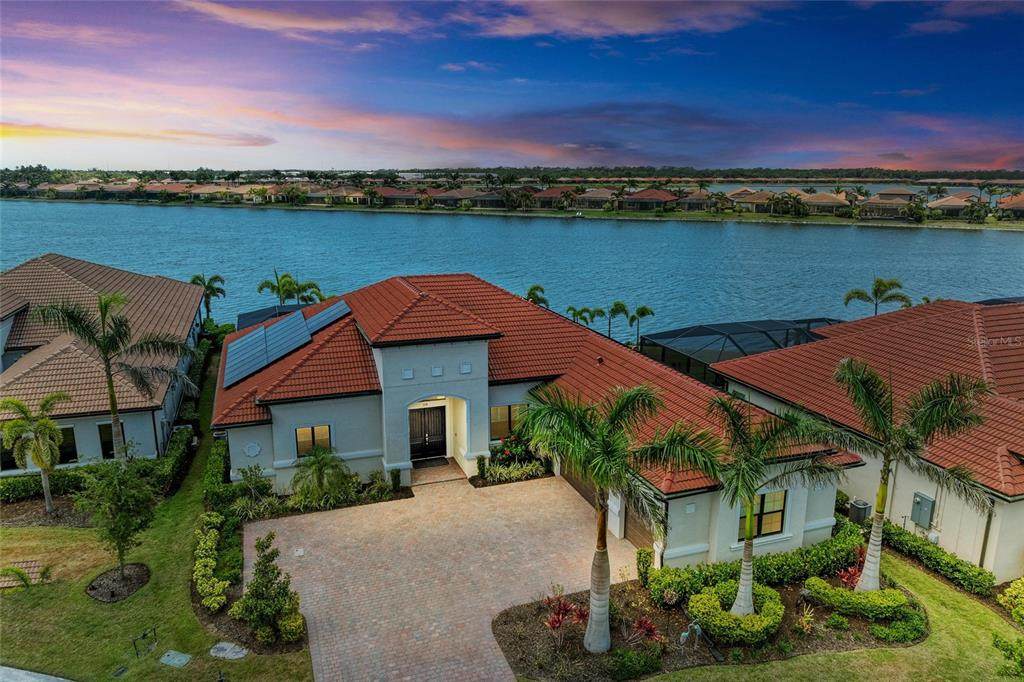 328 Maraviya Boulevard - Photo 1